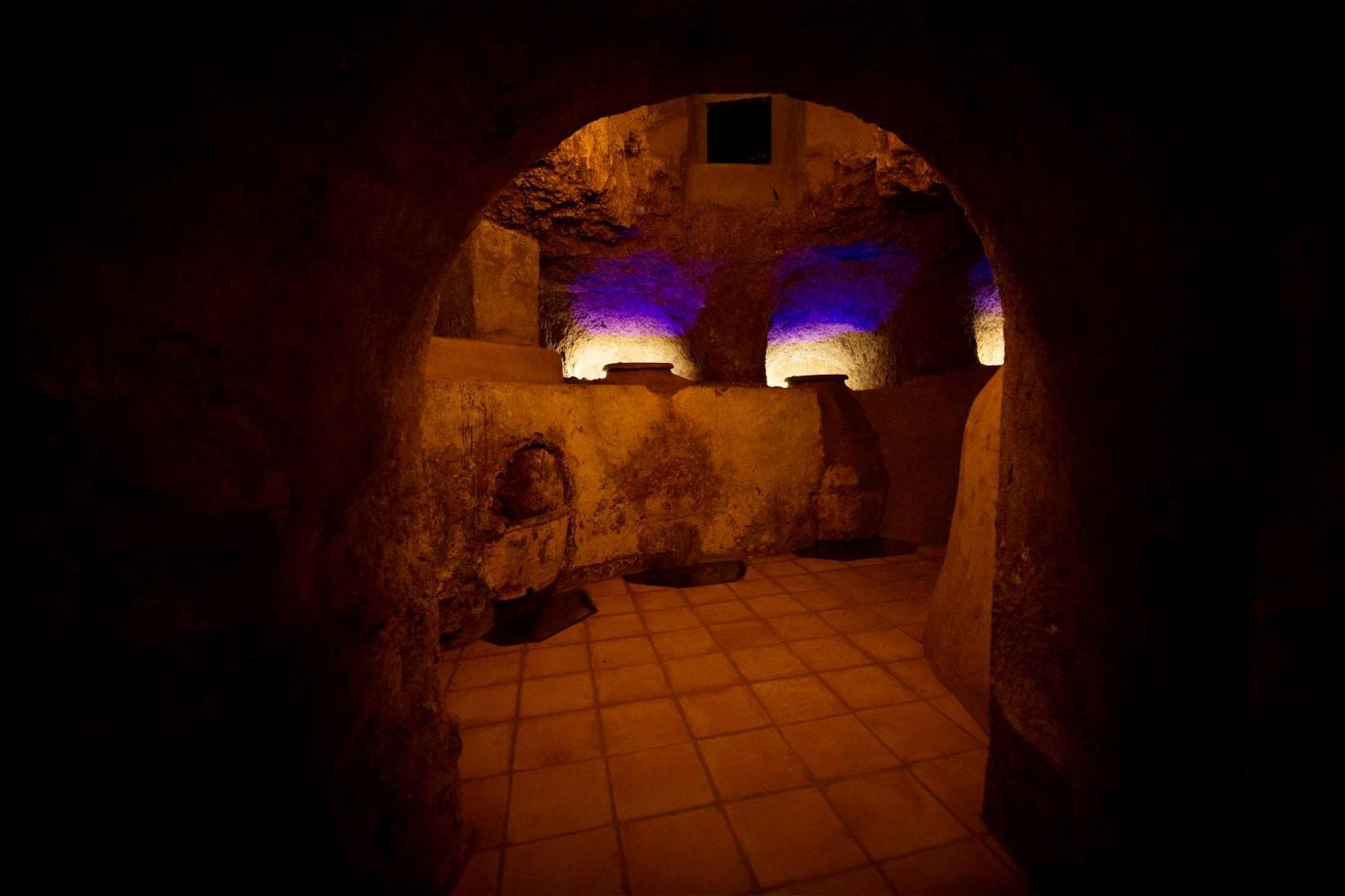 Apartamentos Turisticos La Bodegueta Utiel Luaran gambar
