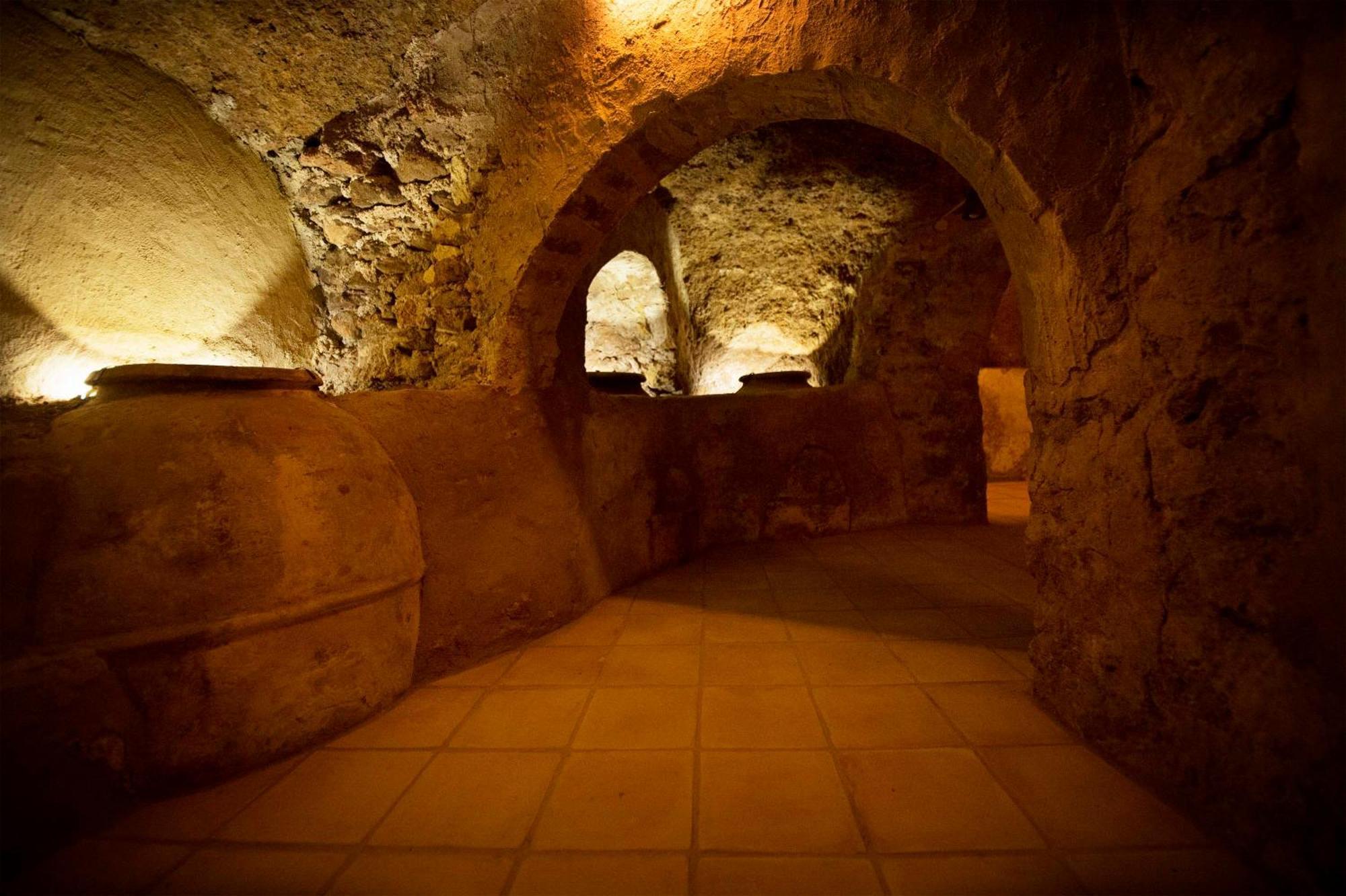 Apartamentos Turisticos La Bodegueta Utiel Luaran gambar